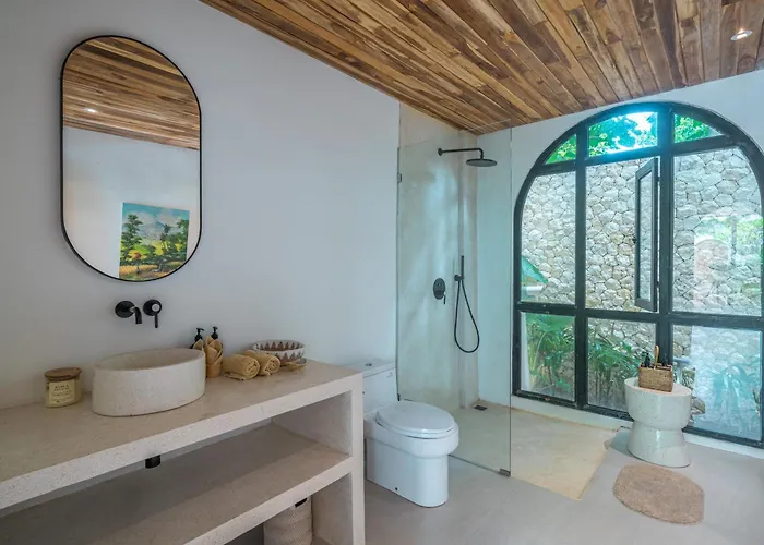 Dharma Bingin - Stunning 3br With Rooftop & Sauna In Bingin! Villa