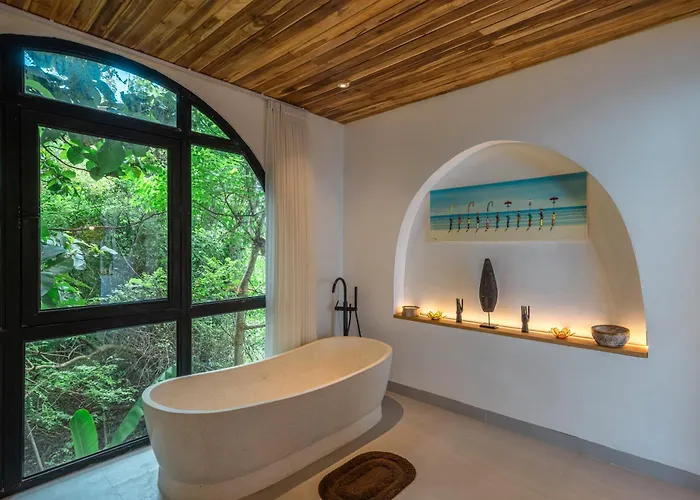 Villa Dharma Bingin - Stunning 3br With Rooftop & Sauna In Bingin!